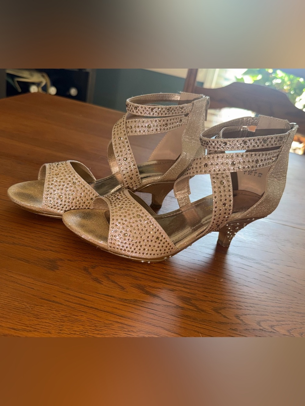 Womens size 5 Gold Strappy Embellished Dress Sandals - Picture 3 of 14